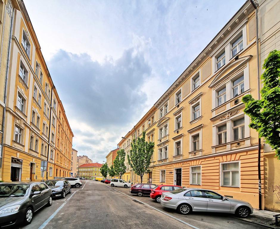 Borivojova 50 Apartment Прага Екстериор снимка